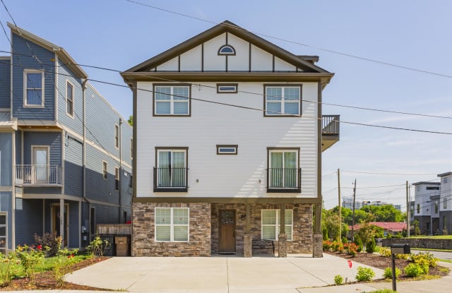 101 13th Avenue Cir - 101 13th Avenue Circle, Nashville, TN 37212