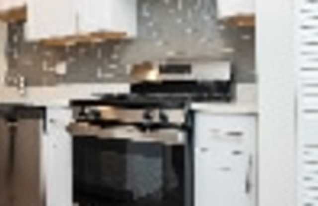 1251 W Henderson photos photos