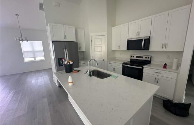2810 W Huron Lane Gallery 4
