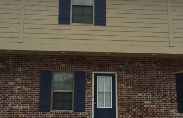 2 Bed 2.5 Bath Townhome off of Verot School Rd Gallery 3