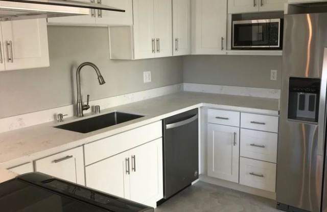 12013 64th Ave S - 12013 64th Avenue South, Bryn Mawr-Skyway, WA 98178