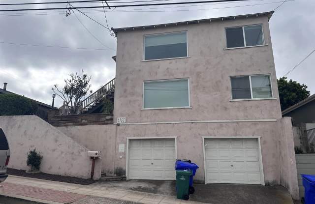 1121 W. Redwood photos photos