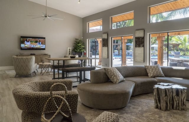 The Landings at Coconut Creek - Apartment & Townhomes Gallery 4