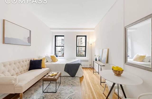 49 Morton Street Gallery 2