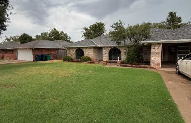Newly Updated - Granite Counters - 4 Bd/3 Ba - Spacious Gallery 3