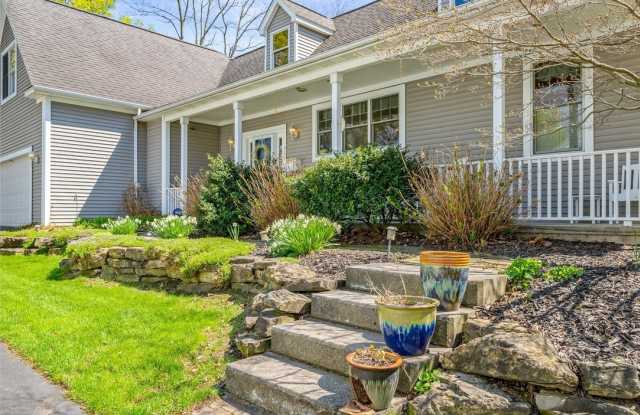 690 Hillside Avenue photos photos