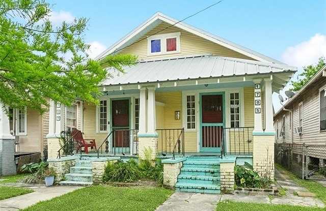 1705 BURDETTE Street photos photos