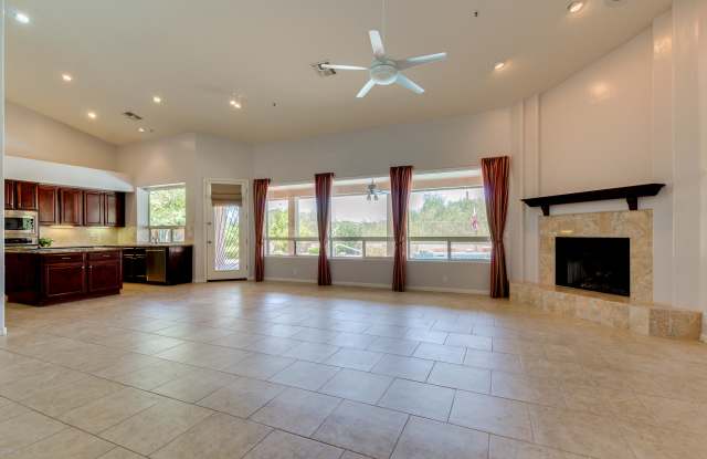 9238 E PALM TREE Drive Gallery 4