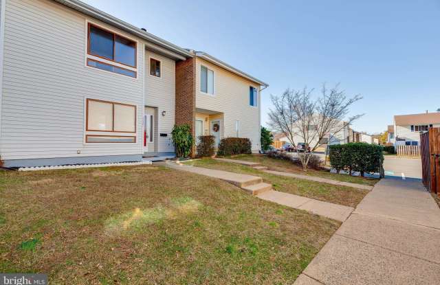 7521 PURDUE COURT Gallery 3