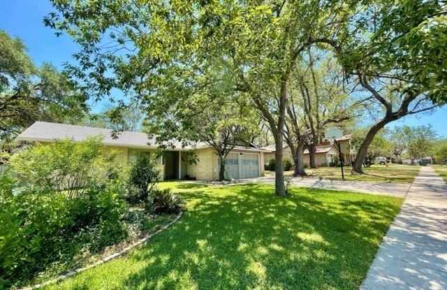 8910 BRIGHTWATER Gallery 2