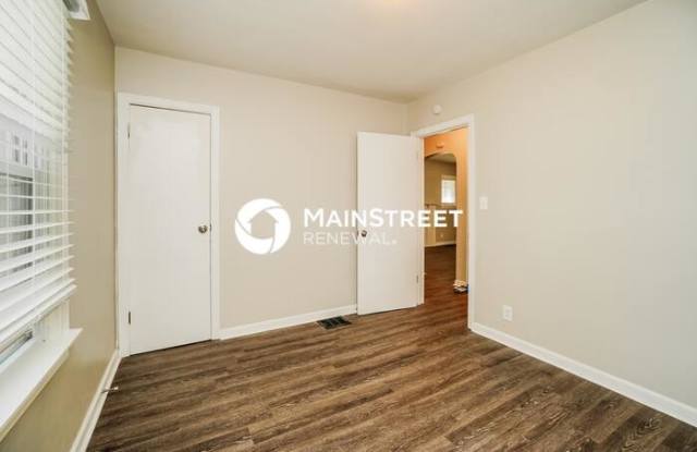 1638 Manchester Avenue Gallery 1