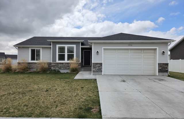 3992 Inglewood photos photos