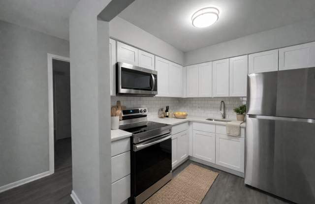 969 East Linden Street6 photos photos