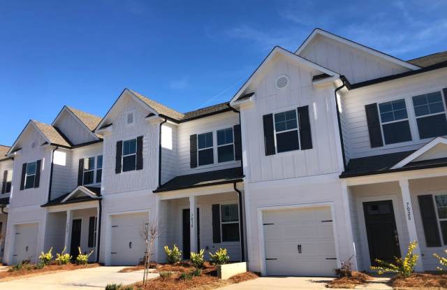 7030 Duncan Acres Drive - 7030 Duncan Acres Drive, Cramerton, NC 28012