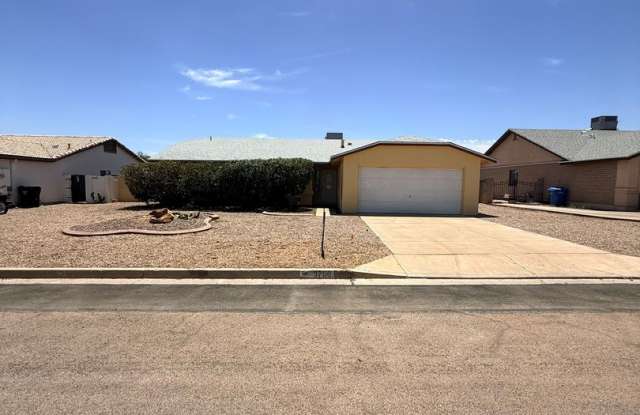 3700 Casper  3 Bedroom with A/C, Garage & Large Backyard photos photos