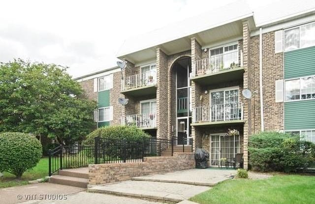 1615 North WINDSOR Drive - 1615 North Windsor Drive, Arlington Heights, IL 60004