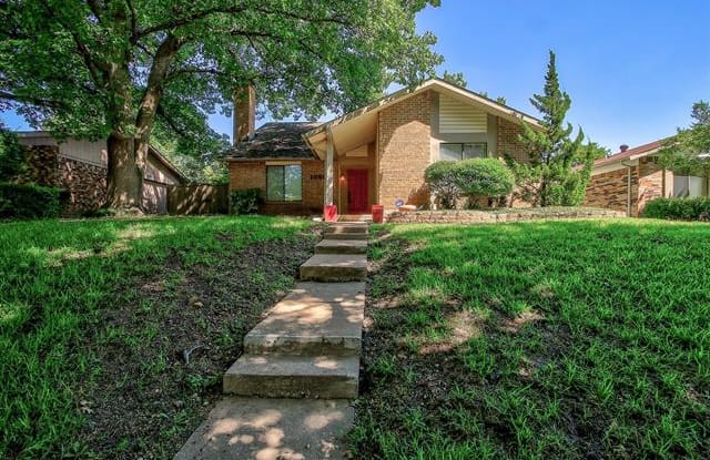 10909 Listi Drive - 10909 Listi Drive, Dallas, TX 75238