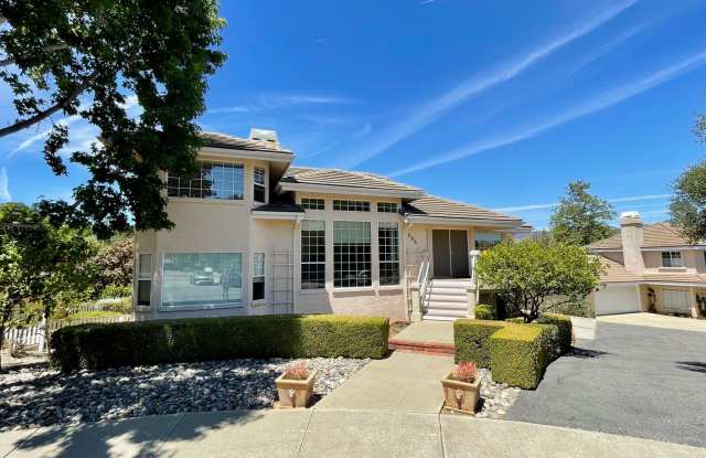 Exceptional Custom Home in SLO - 3 Bedroom Suites + Den photos photos