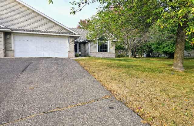 Charming 2-Bedroom, 2-Bathroom Home with Sunroom & Patio in Woodbury, MN photos photos