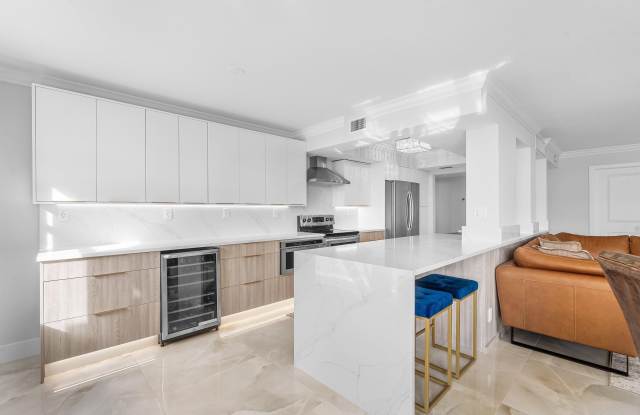 5480 N Ocean Drive Gallery 2