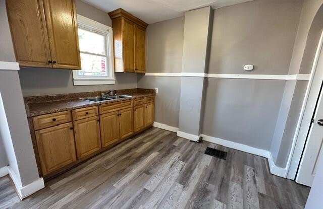 299 N Ogden Avenue Gallery 3