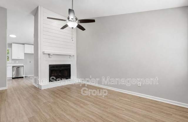 5230-B Scarsdale Drive Gallery 3