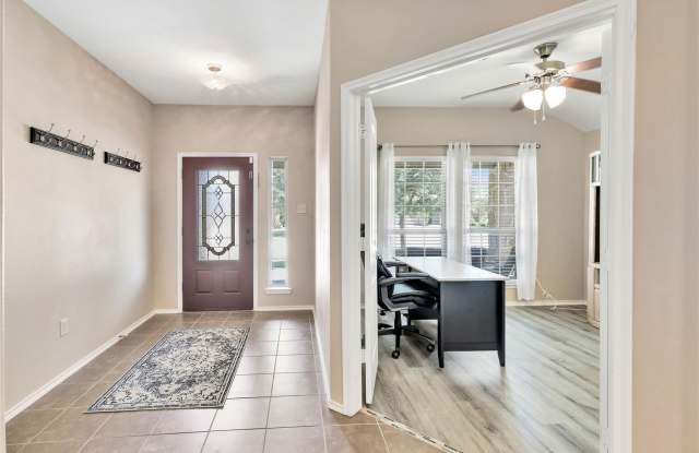 1107 Dickenson Drive Gallery 4