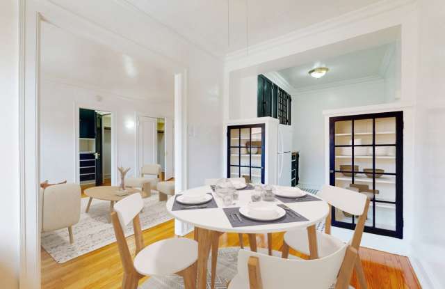 5501 S. Cornell Gallery 2