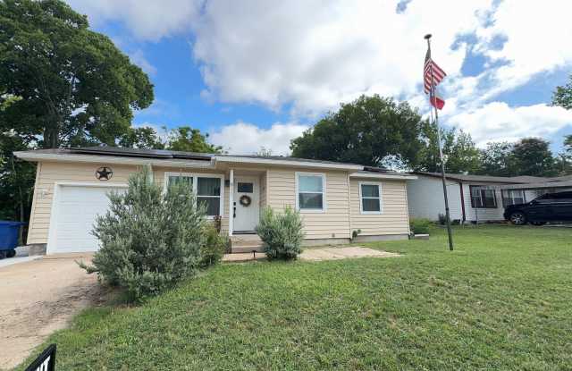 3-bedroom 1-bathroom house! photos photos