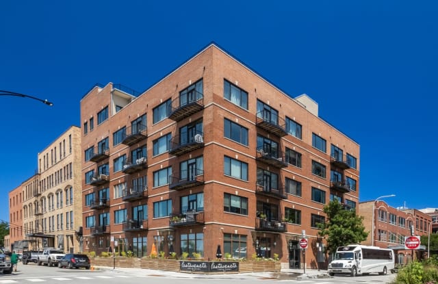 1152 W Fulton Street - 1152 West Fulton Street, Chicago, IL 60607