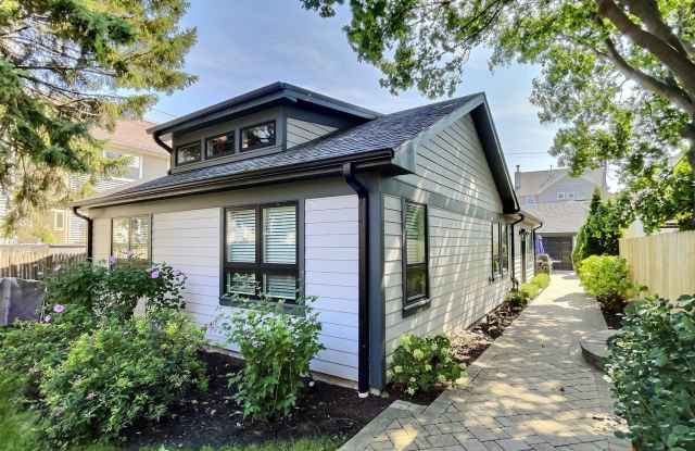 5245 W ARDMORE Avenue photos photos