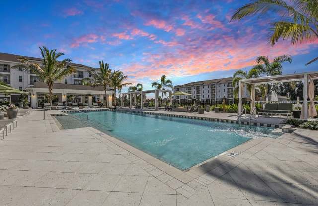 Alton LakeHouse photos photos