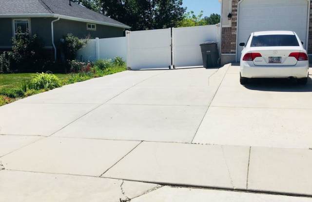5731 West Gold Stone Drive Gallery 2