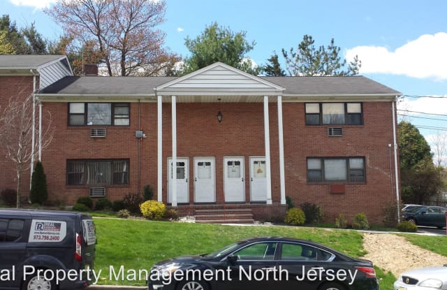 4 Colonial Dr. Apt B - 4 Colonial Dr, Passaic County, NJ 07424