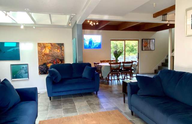 510 Carmel Ave. Gallery 3