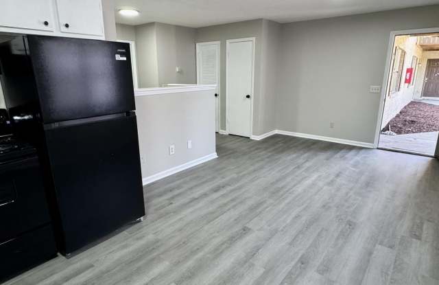 3209 Summer Place Gallery 4