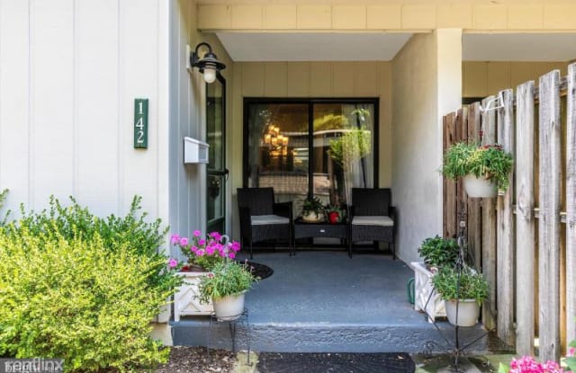 142 Summit House - 142 Summit House, Chester County, PA 19382