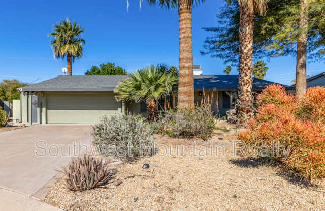 8538 E Mitchell Dr photos photos