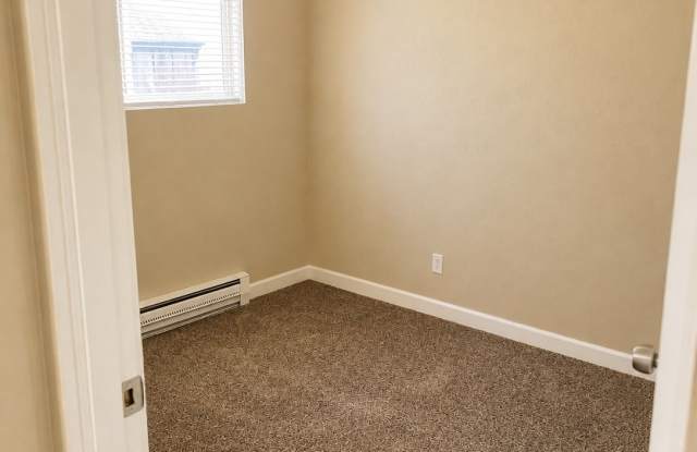 506 Elma Avenue East Gallery 3