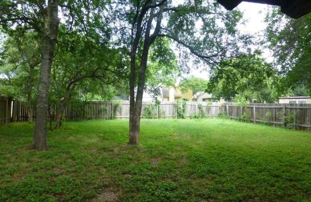 609 Live Oak Drive Gallery 4