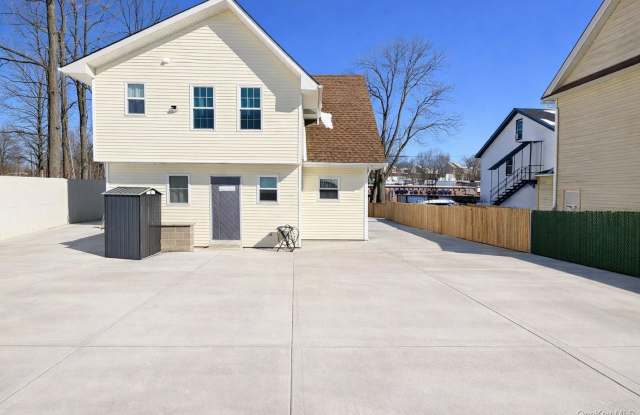 79 Monhagen Avenue - 79 Monhagen Avenue, Middletown, NY 10940