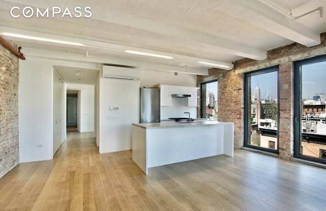 130 East 7th Street Gallery 3