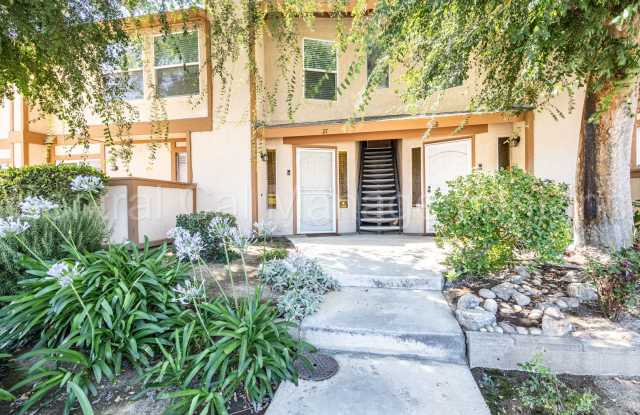 2 Bedroom/1.5 Bath Condo - $1595 Per Month! photos photos