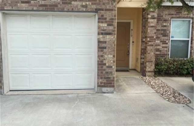 919 Moore Avenue photos photos