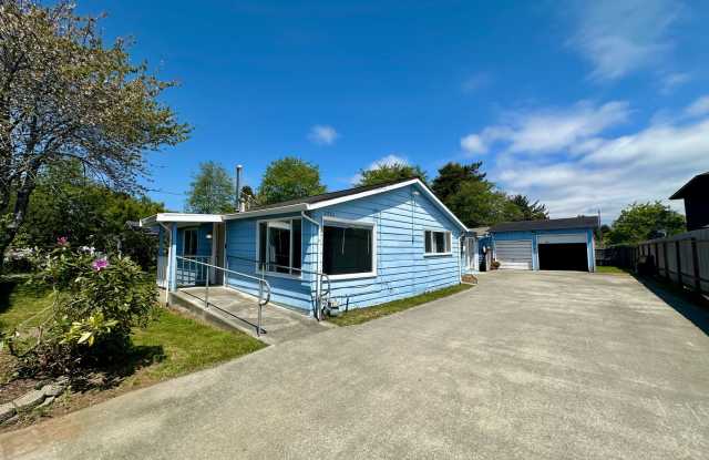 Fresh & Spacious 4 Bed / 2 Bath Home on Oversized Lot – McKinleyville - $2650 photos photos