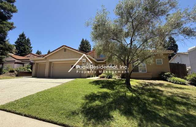 Beautiful Folsom 4bd/3ba Home with Pool! photos photos