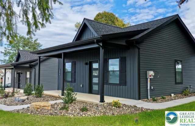 1507 Lincoln Street unit: B - 1507 Lincoln Street, North Catasauqua, PA 18032 1507 Lincoln Street unit: B - 1507 Lincoln Street, North Catasauqua, PA 18032