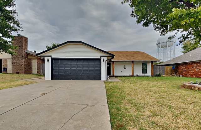 1051 Royal Ln Gallery 1