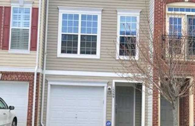 15599 JOHN DISKIN CIRCLE - 15599 John Diskin Circle, Neabsco, VA 22191