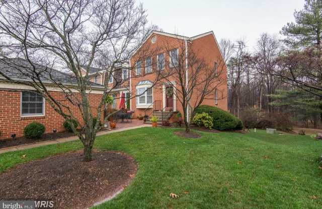 2912 OAKBOROUGH SQUARE Gallery 3